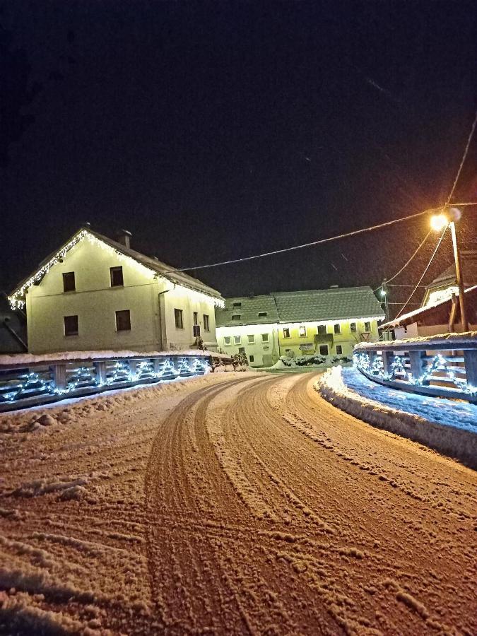 Apartments Mojstrana - Kekec Buitenkant foto